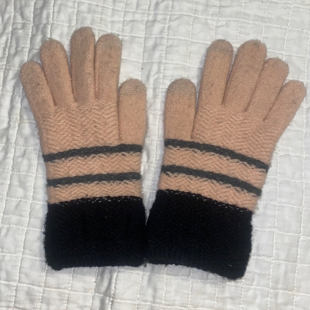 steve madden black and pink winter gloves